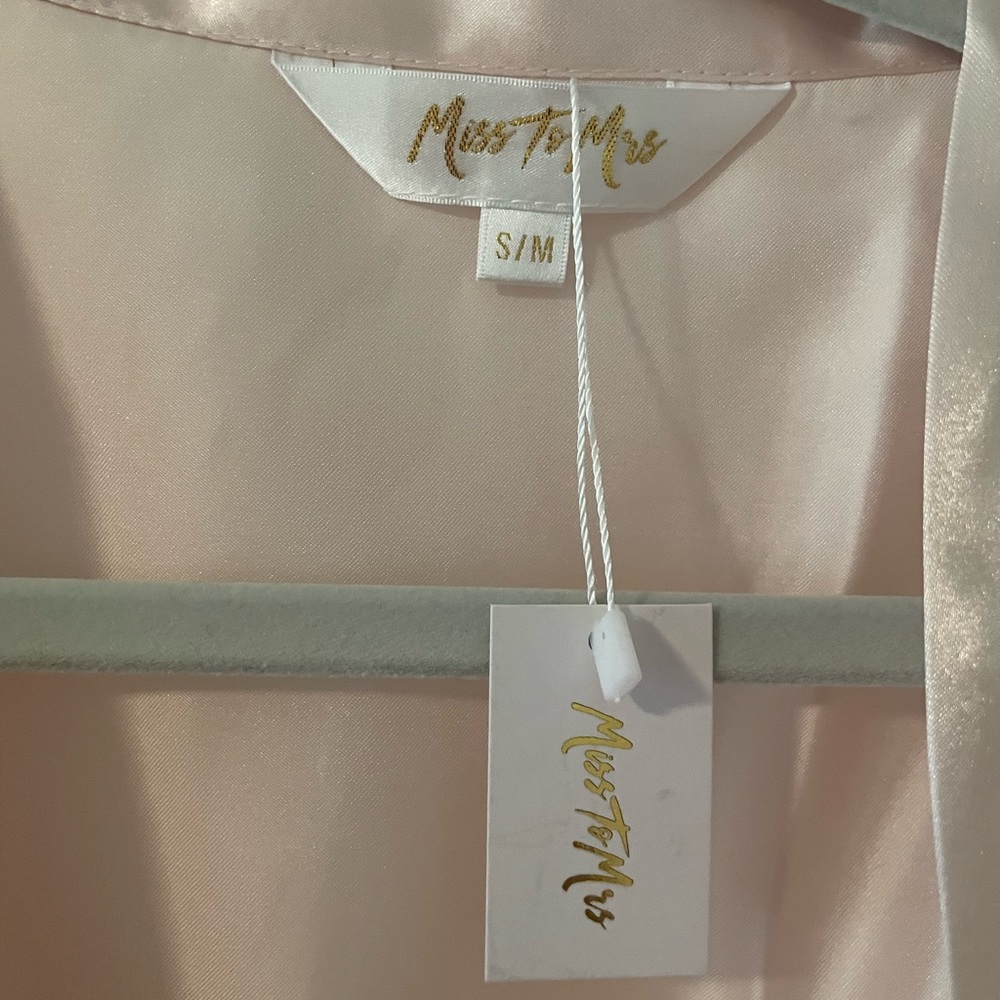 Blush Silk Robe - Picture 2 of 2